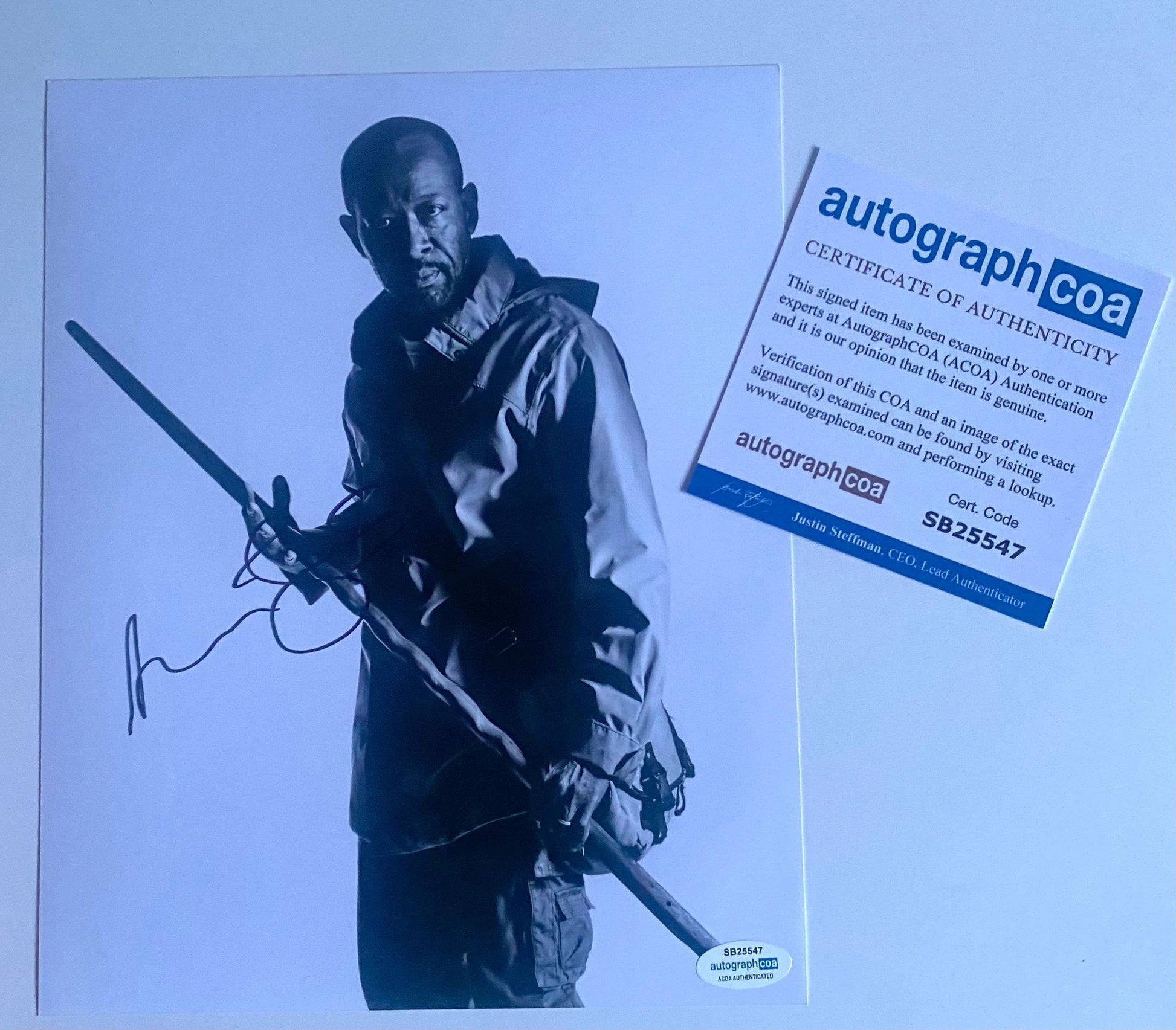 Lenny James - Walking Dead signed 8X10 - ACOA Authenticated