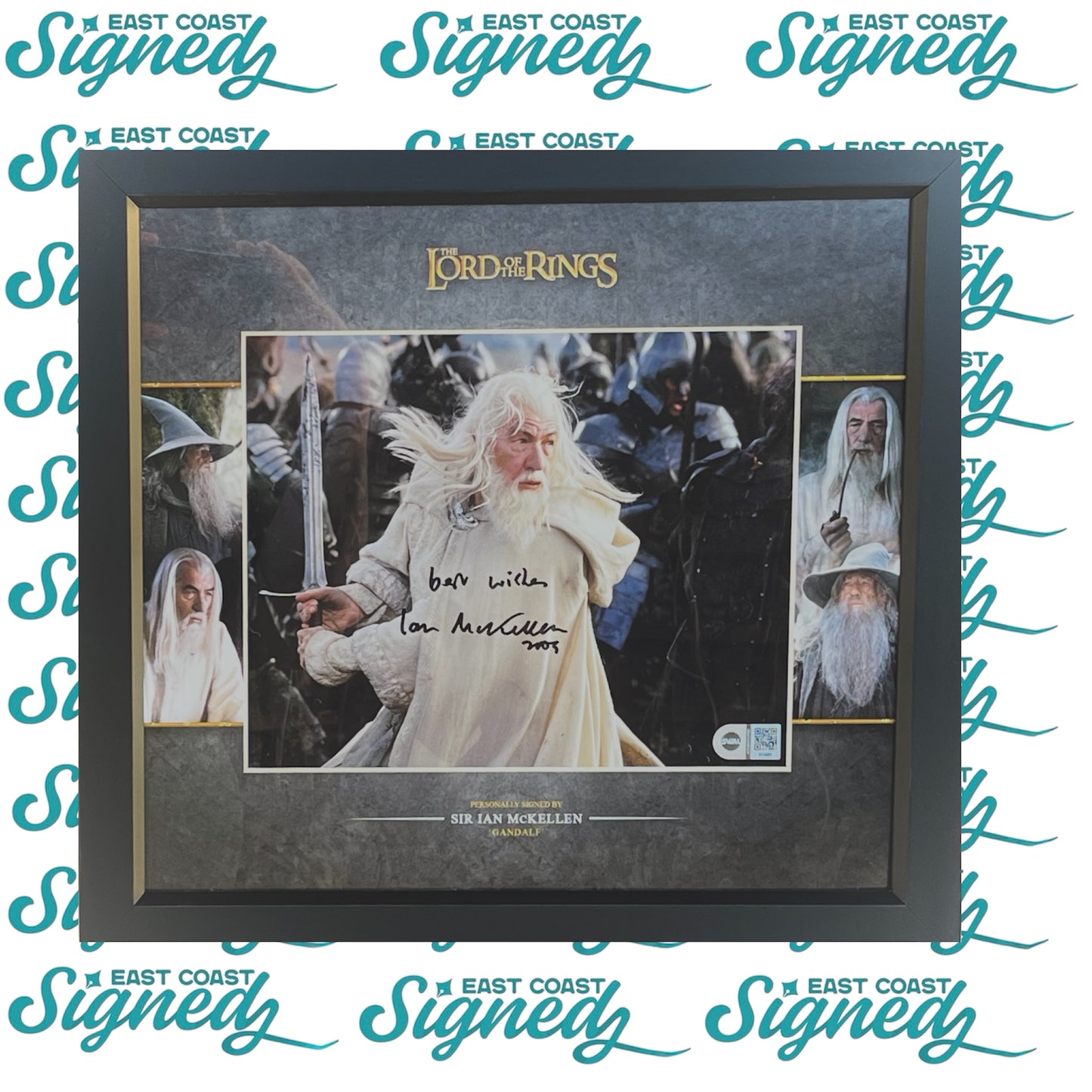 Ian Mckellen Signed Lord of the Rings 'Gandalf' photo mounted and framed with SWAU Authentication