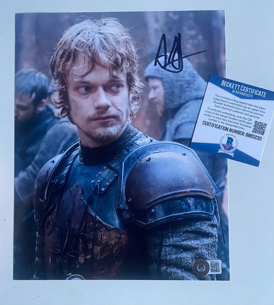 Alfie Allen Game of thrones signed 8x10 - Beckett Authenticated